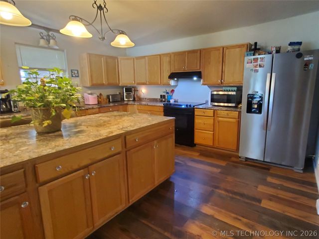300 W Jackson Avenue, Mcalester, OK 74501