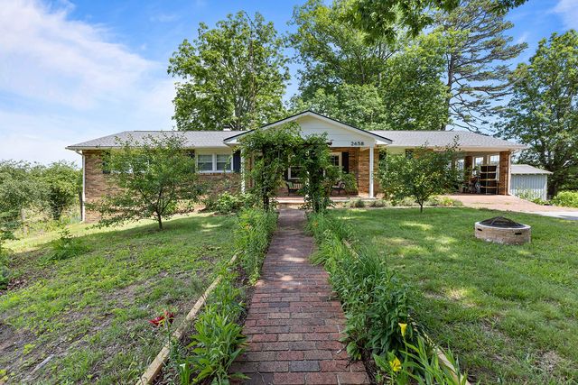 2658 Pickett Park Hwy, Jamestown, TN 38556