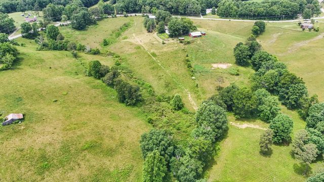 2658 Pickett Park Hwy, Jamestown, TN 38556