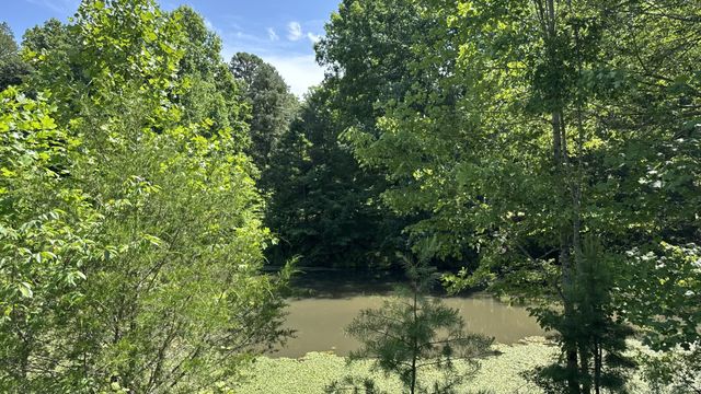 2658 Pickett Park Hwy, Jamestown, TN 38556