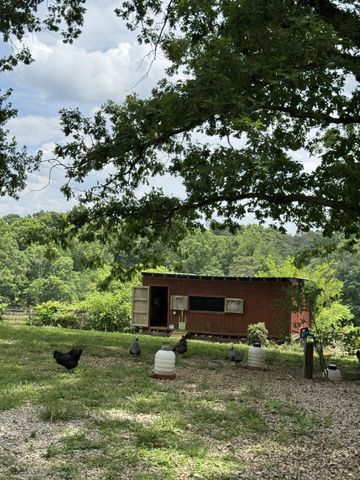 2658 Pickett Park Hwy, Jamestown, TN 38556