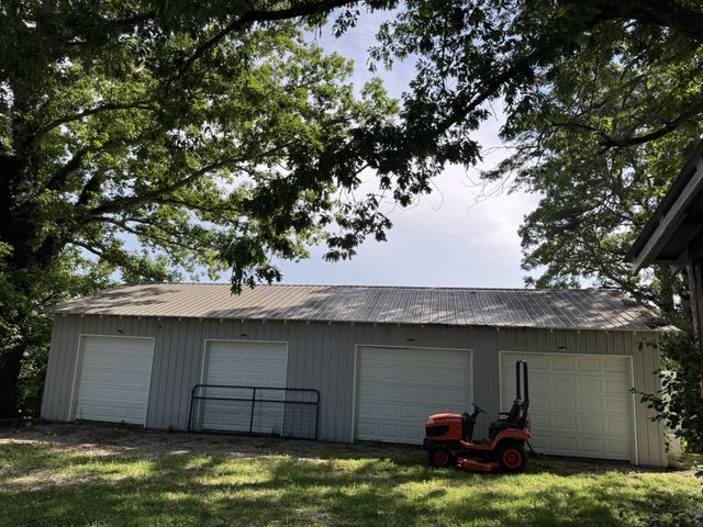 2658 Pickett Park Hwy, Jamestown, TN 38556