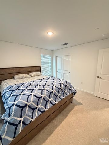 6222 Marconi Avenue, Bakersfield, CA 93313