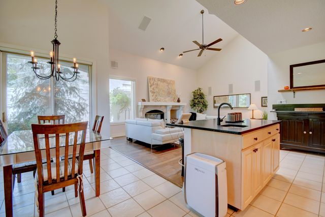 11232 Woodmar Lane NE, Albuquerque, NM 87111