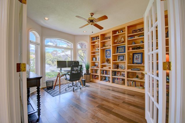 11232 Woodmar Lane NE, Albuquerque, NM 87111