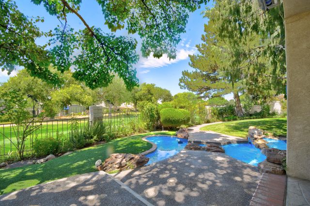 11232 Woodmar Lane NE, Albuquerque, NM 87111
