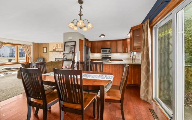 2512 Rebecca DRIVE, Racine, WI 53402