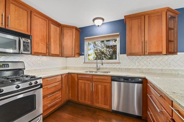 2512 Rebecca DRIVE, Racine, WI 53402