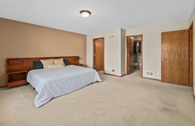 2512 Rebecca DRIVE, Racine, WI 53402