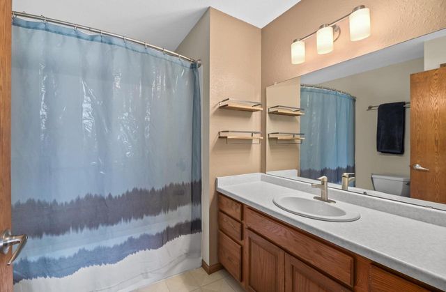 2512 Rebecca DRIVE, Racine, WI 53402