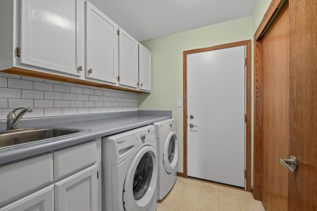 2512 Rebecca DRIVE, Racine, WI 53402