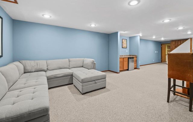 2512 Rebecca DRIVE, Racine, WI 53402