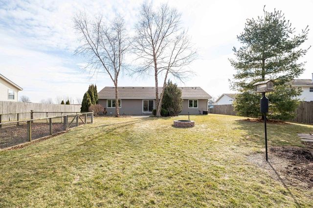 2512 Rebecca DRIVE, Racine, WI 53402