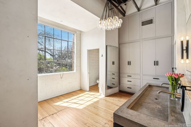 212 Madison Apt 7, San Antonio, TX 78204