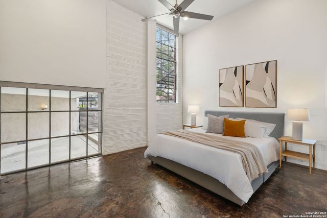 212 Madison Apt 7, San Antonio, TX 78204