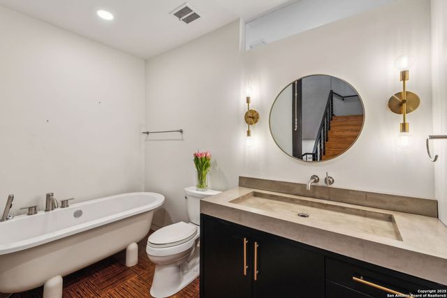 212 Madison Apt 7, San Antonio, TX 78204
