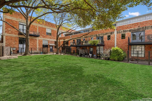 212 Madison Apt 7, San Antonio, TX 78204