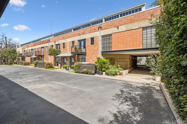 212 Madison Apt 7, San Antonio, TX 78204