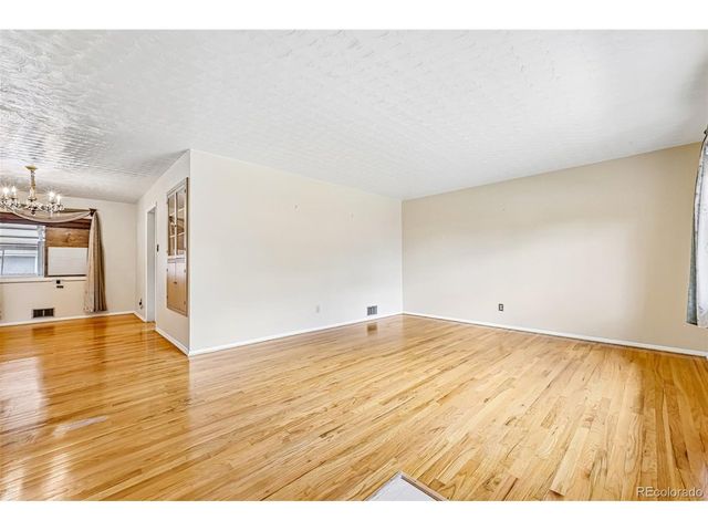 10209 W 68th Ave, Arvada, CO 80004