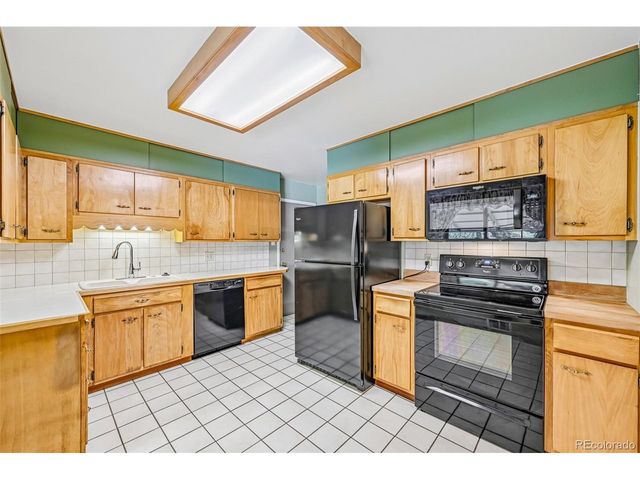 10209 W 68th Ave, Arvada, CO 80004