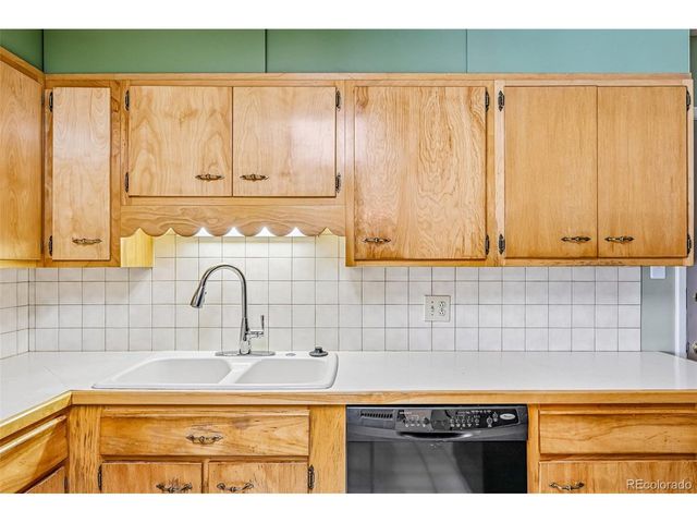 10209 W 68th Ave, Arvada, CO 80004