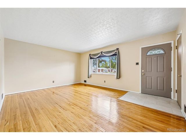 10209 W 68th Ave, Arvada, CO 80004