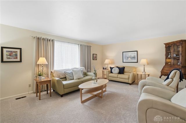 2516 E Whipp Road, Kettering, OH 45440