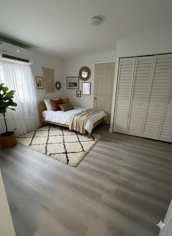 81 NW 44th St 2, Miami, FL 33127