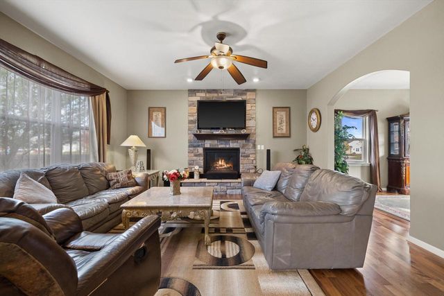 9026 62nd AVENUE, Pleasant Prairie, WI 53158