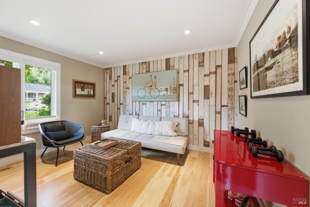 1675 Sylvaner Ave, St. Helena, CA 94574