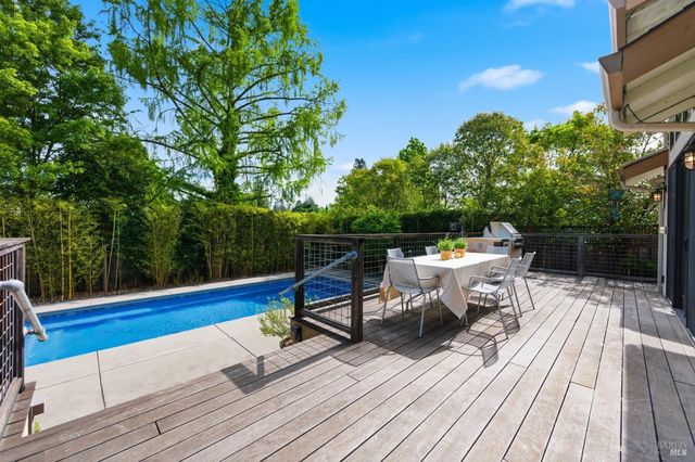 1675 Sylvaner Ave, St. Helena, CA 94574