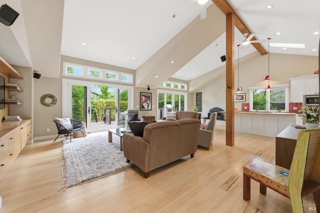 1675 Sylvaner Ave, St. Helena, CA 94574