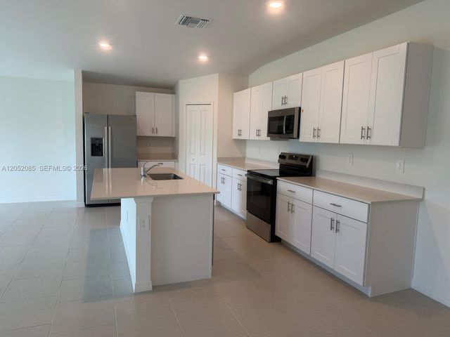 17332 CANTU CT, North Fort Myers, FL 33917
