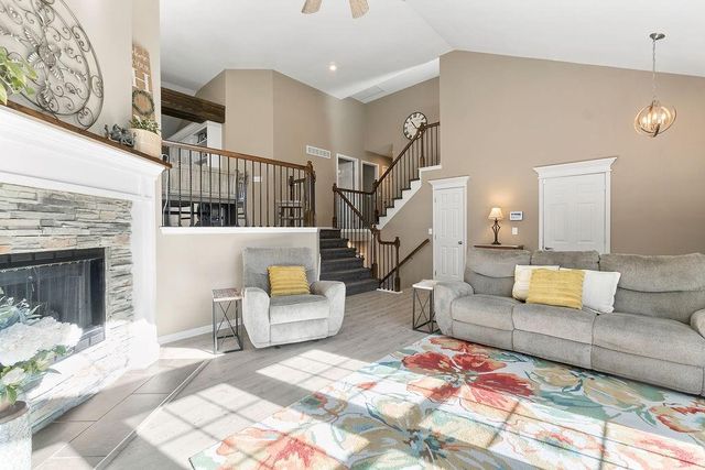 1408 NE 80th Place, Kansas City, MO 64118