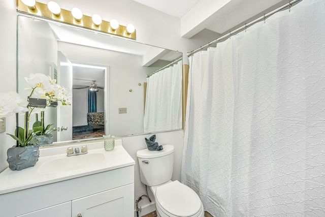 2311 Tall Sail Drive Apt A, Charleston, SC 29414