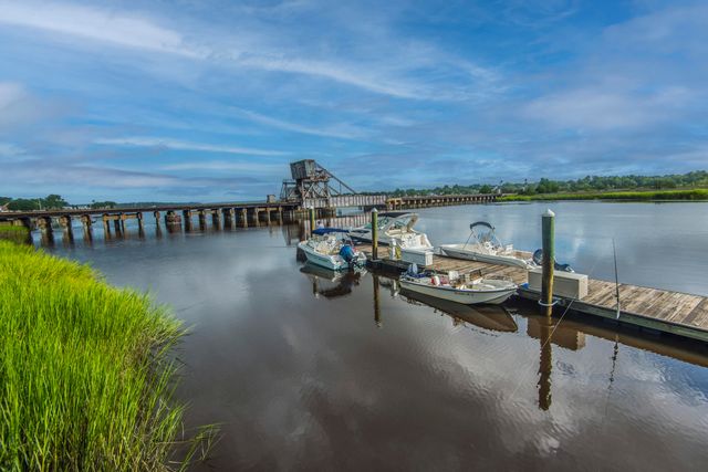 2311 Tall Sail Drive Apt A, Charleston, SC 29414