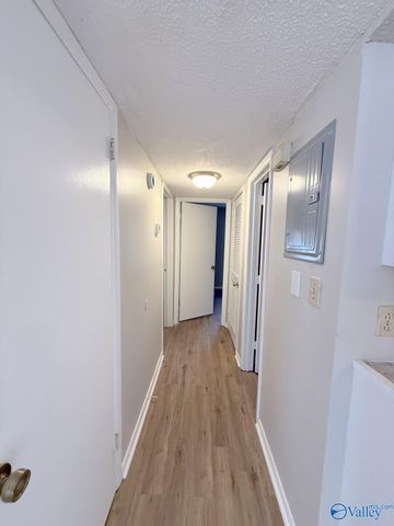 2700 A Lantern Walk A, Huntsville, AL 35803