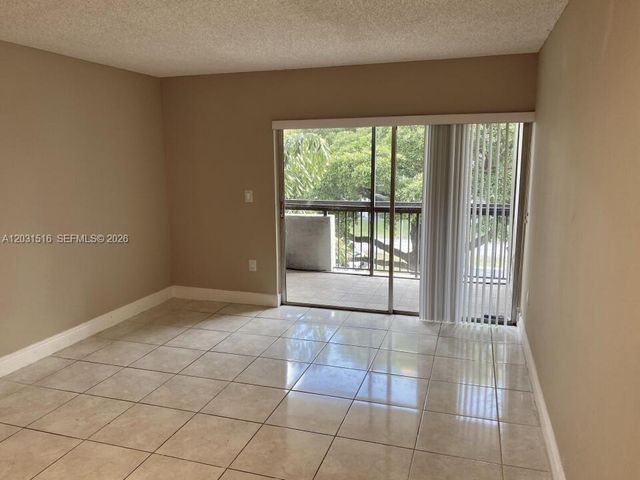 721 N Pine Island Rd 304, Plantation, FL 33324