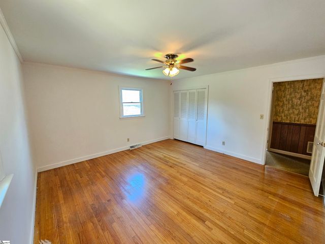 233 Balfer Drive, Greenville, SC 29615