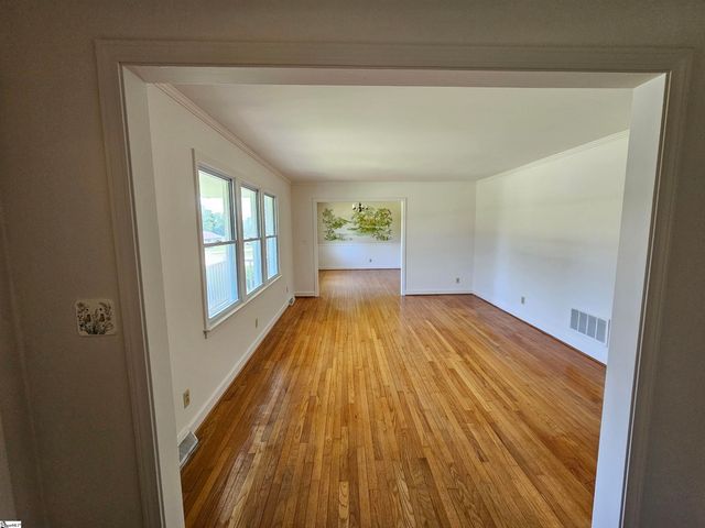 233 Balfer Drive, Greenville, SC 29615