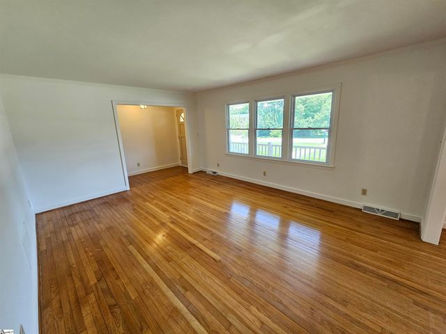 233 Balfer Drive, Greenville, SC 29615