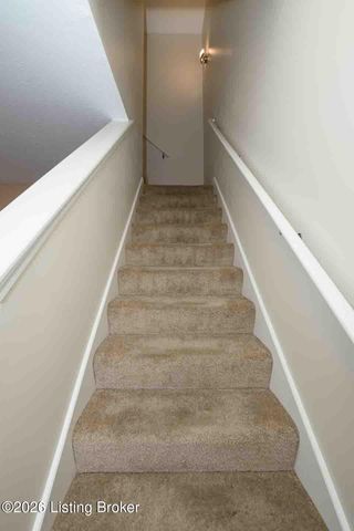 5800 S Lake Erie Dr, Louisville, KY 40291