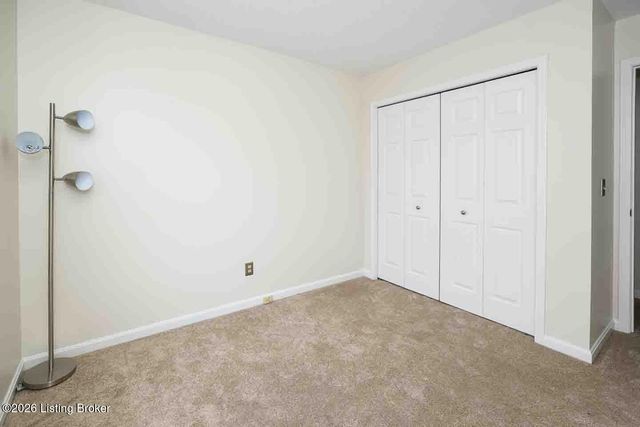 5800 S Lake Erie Dr, Louisville, KY 40291