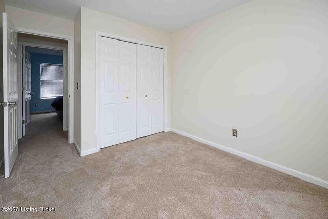 5800 S Lake Erie Dr, Louisville, KY 40291