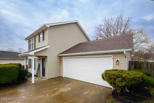 5800 S Lake Erie Dr, Louisville, KY 40291