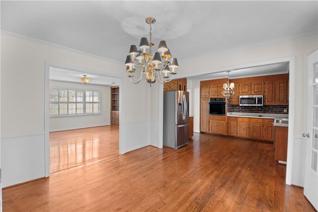 1618 E Saluda Lake Road, Greenville, SC 29611