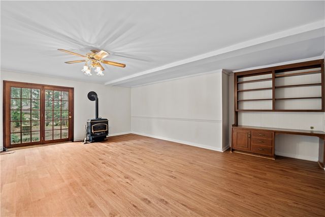 1618 E Saluda Lake Road, Greenville, SC 29611