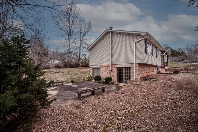 1618 E Saluda Lake Road, Greenville, SC 29611