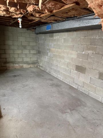 6100 W Lisbon AVENUE, Milwaukee, WI 53210