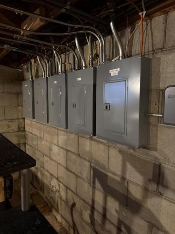 6100 W Lisbon AVENUE, Milwaukee, WI 53210